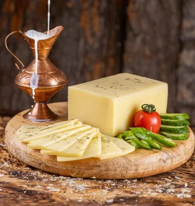 Edremite Özgü Taze Kaşar